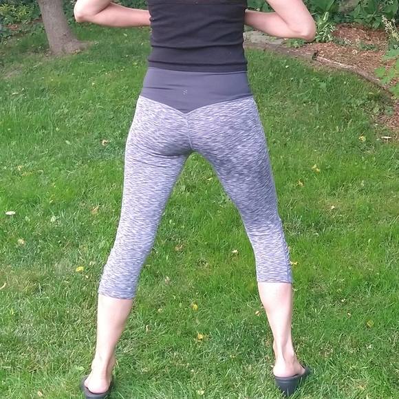 Size S H&M sport l athletic capri pants - Picture 4 of 15